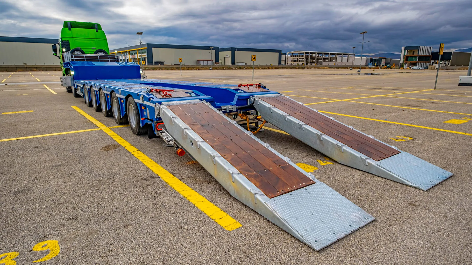 Hydraulic Ramps — STU Trailers