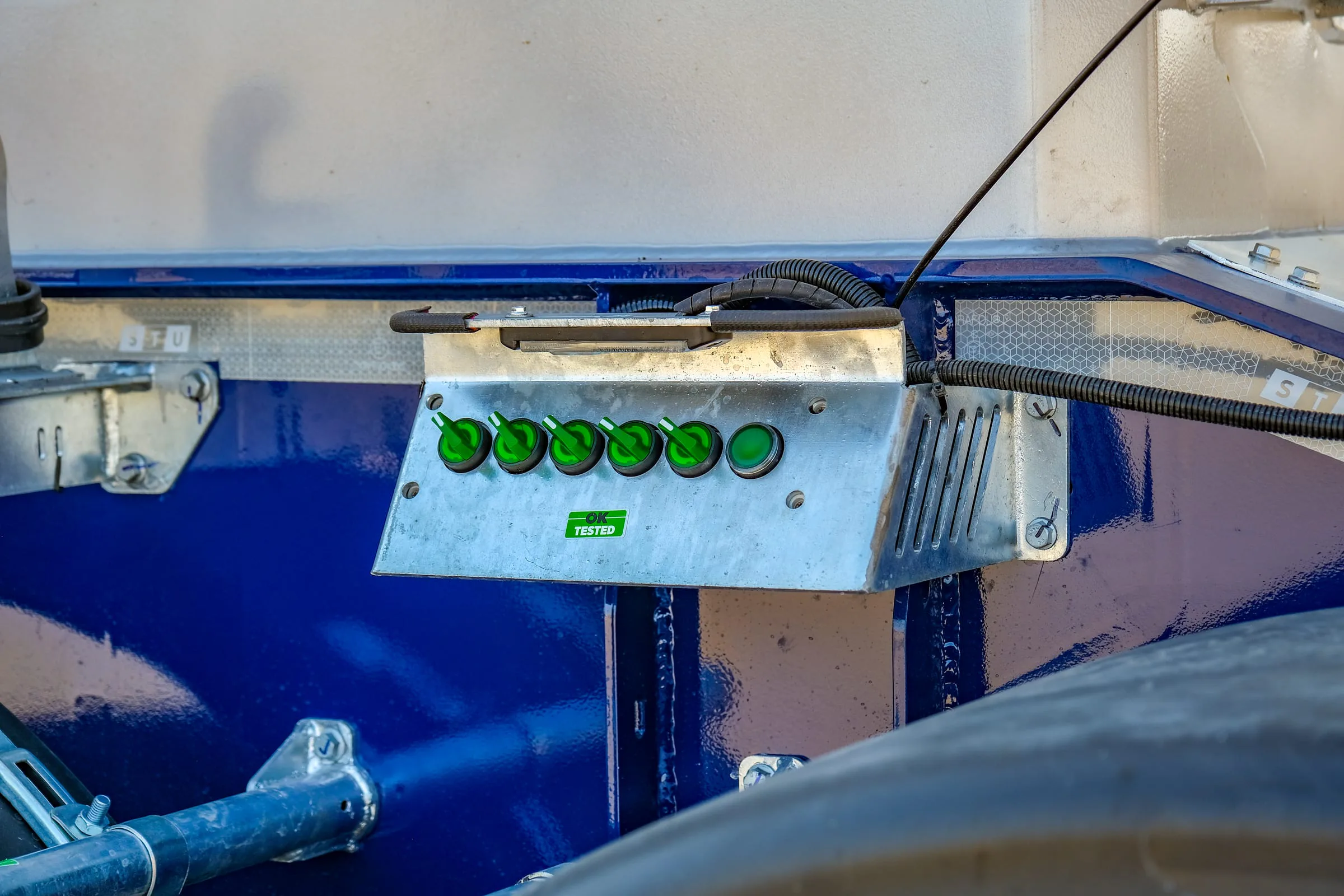 Lighting Control Panel — STU Trailers