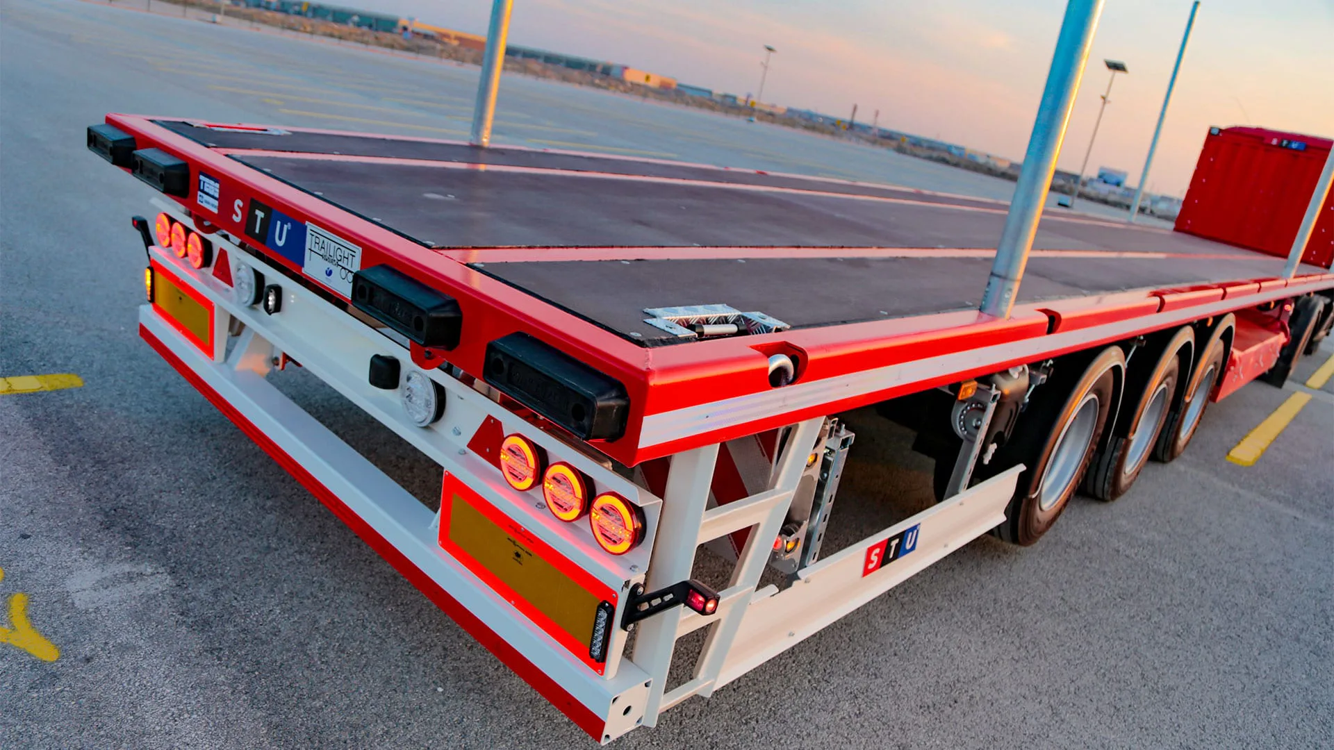 Plywood or Tropical Hardwood Decking — STU Trailers